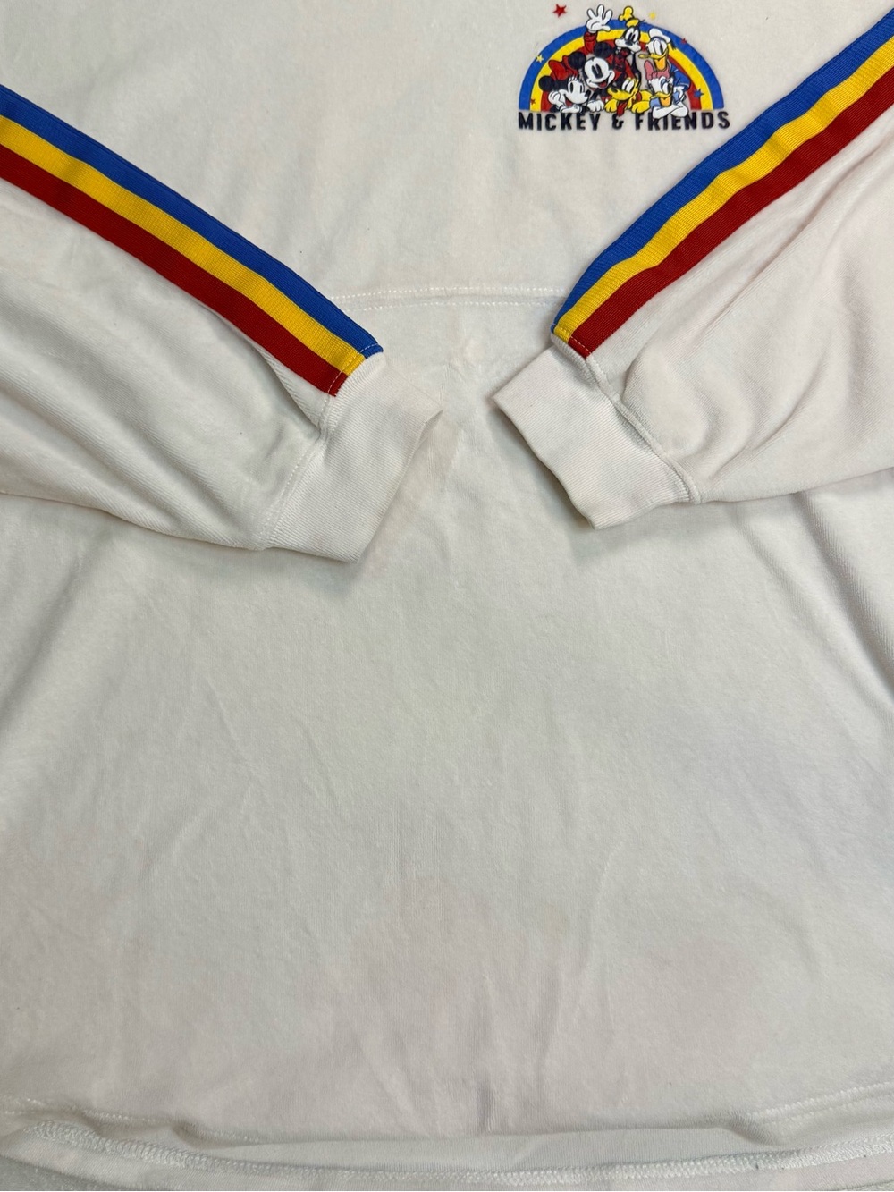 Disney Spirit Jersey Mickey & Friends Feelin’ Classic Retro Long Sleeve Sweater - Picture 2 of 14